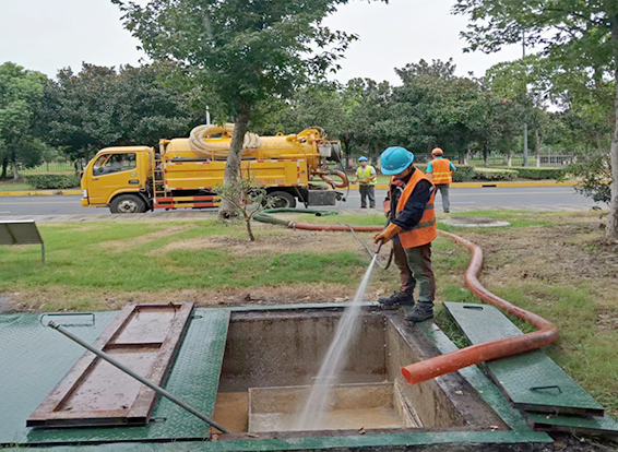 海棠化油池清理